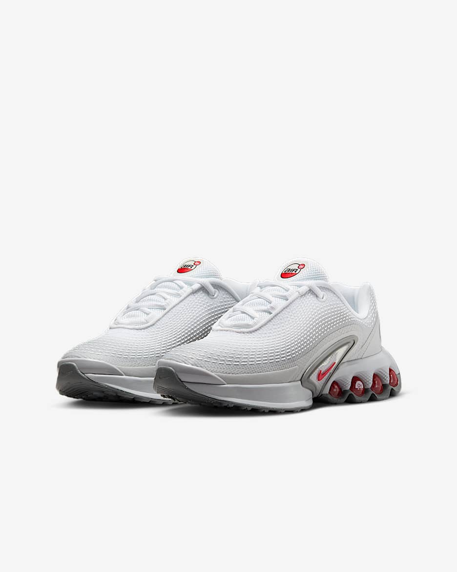 Nike air max motion 2 black and red sales